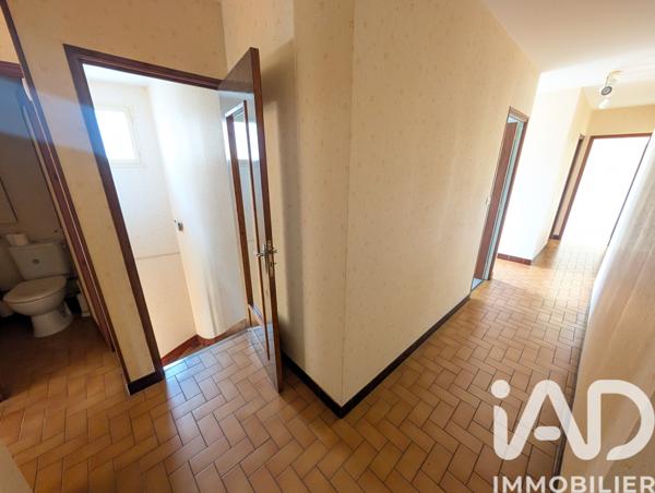 Immeuble à vendre 155 m² Lussac-les-Châteaux