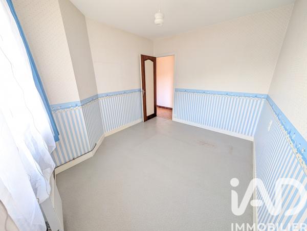 Immeuble à vendre 155 m² Lussac-les-Châteaux