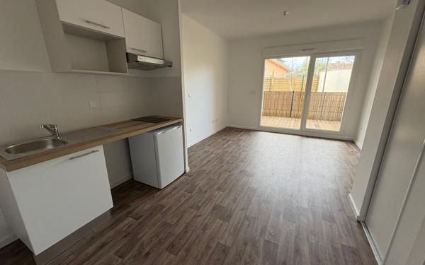 Appartement à vendre    2 pièces • 42 m2 Castelginest