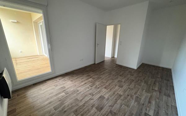 Appartement à vendre    2 pièces • 42 m2 Castelginest