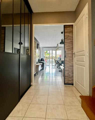 Maison vie de plain pied - Saint Sylvain D'Anjou - 6 chambres