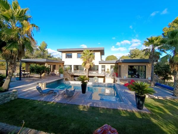 Maison 10 pièces - 270 m² Bien prestige