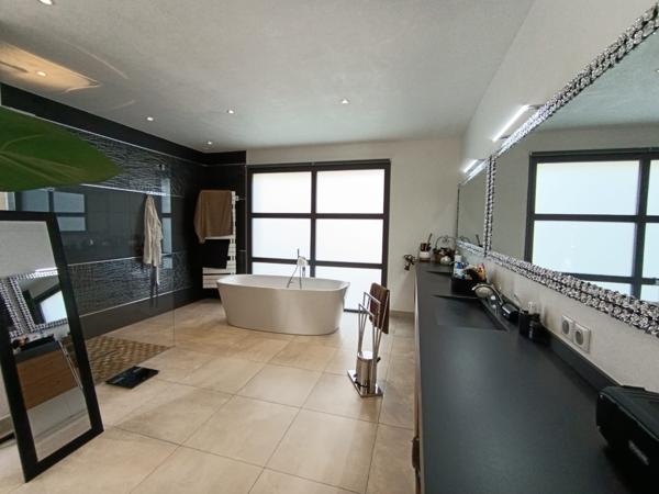 Maison 10 pièces - 270 m² Bien prestige