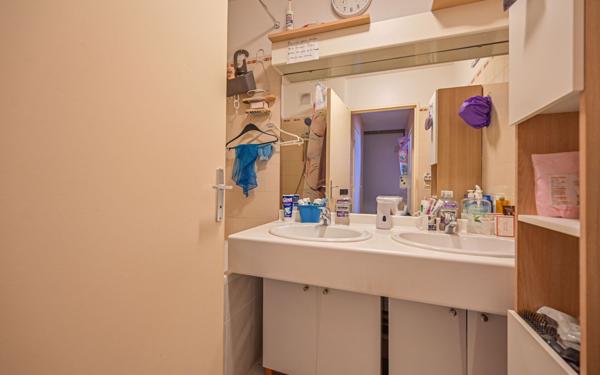 Appartement à vendre    4 pièces • 79,53 m2 Paris 19