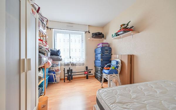 Appartement à vendre    4 pièces • 79,53 m2 Paris 19