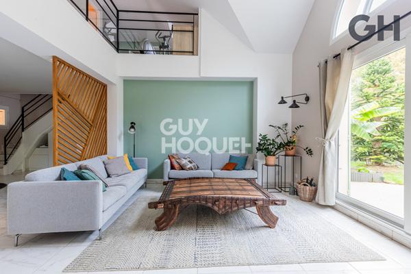 CHARMANTE MAISON FAMILIALE DE 7 PIECES (191.88 m²) À SAINT-PIERRE-DU-PERRAY