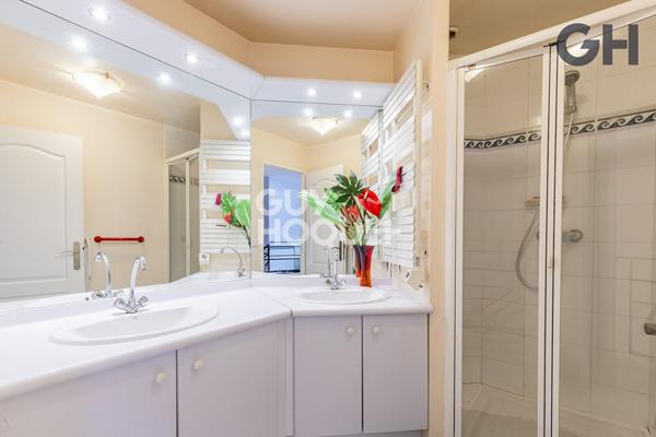 CHARMANTE MAISON FAMILIALE DE 7 PIECES (191.88 m²) À SAINT-PIERRE-DU-PERRAY