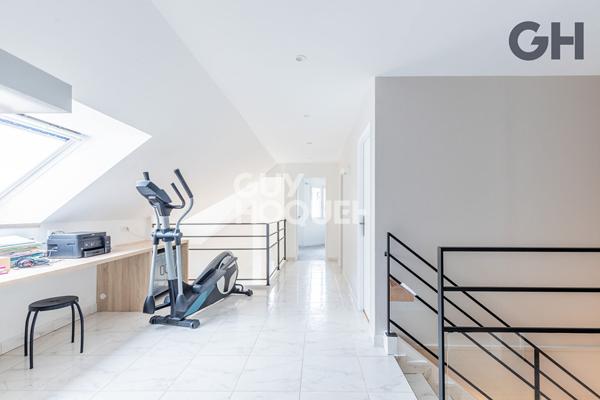 CHARMANTE MAISON FAMILIALE DE 7 PIECES (191.88 m²) À SAINT-PIERRE-DU-PERRAY