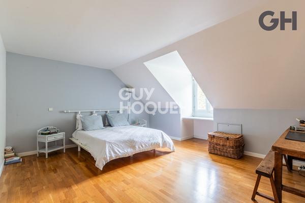 CHARMANTE MAISON FAMILIALE DE 7 PIECES (191.88 m²) À SAINT-PIERRE-DU-PERRAY