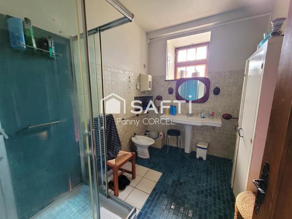 Maison 9 pieces - 221m²