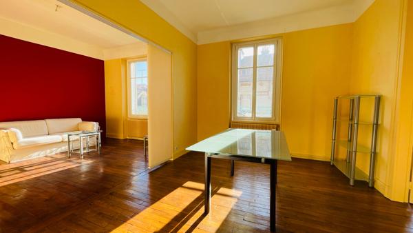Epinal centre, appartement chaleureux avec garage