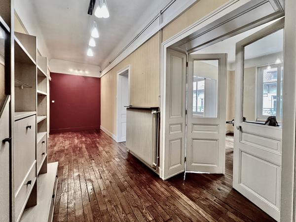 Epinal centre, appartement chaleureux avec garage