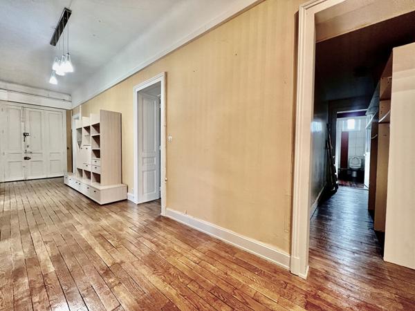 Epinal centre, appartement chaleureux avec garage
