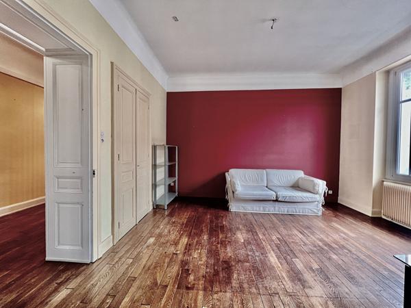 Epinal centre, appartement chaleureux avec garage