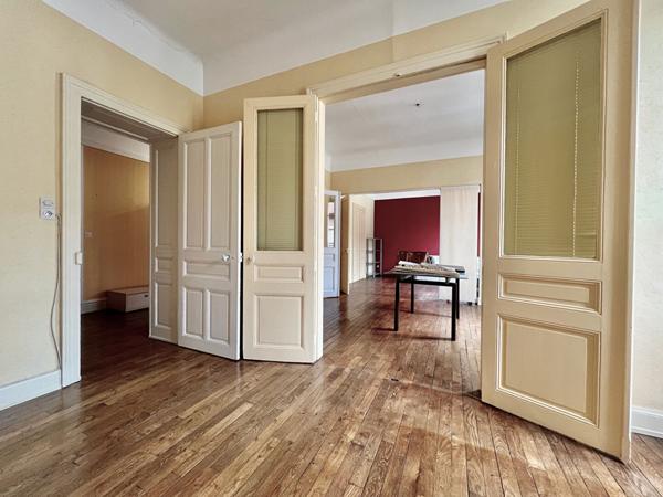 Epinal centre, appartement chaleureux avec garage