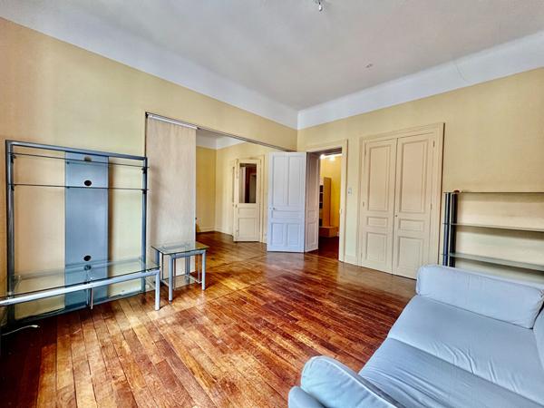 Epinal centre, appartement chaleureux avec garage