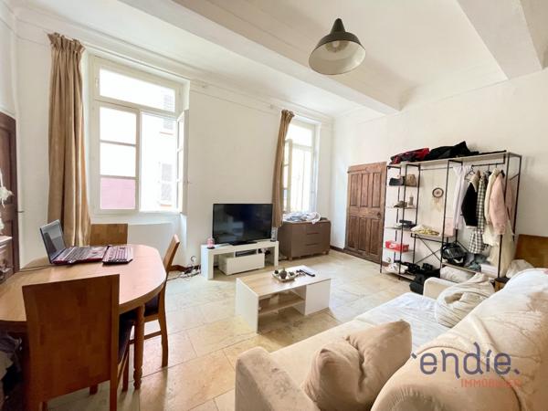 LORGUES GRAND APPARTEMENT T1 RENOVE