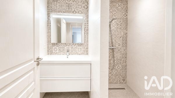 Appartement à vendre 3 pièces 65 m² Courbevoie