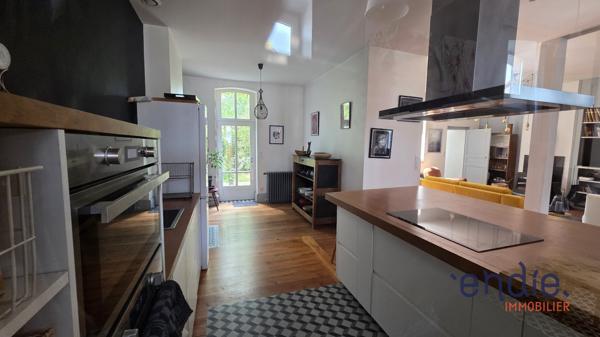 Grande Maison Familiale avec jardin et piscine