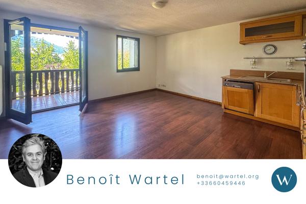 Appartement
         3 pièces
        - 55 m² 595 000 € *