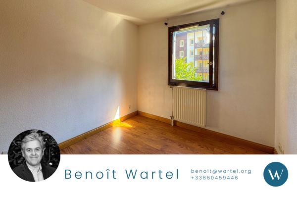 Appartement
         3 pièces
        - 55 m² 595 000 € *