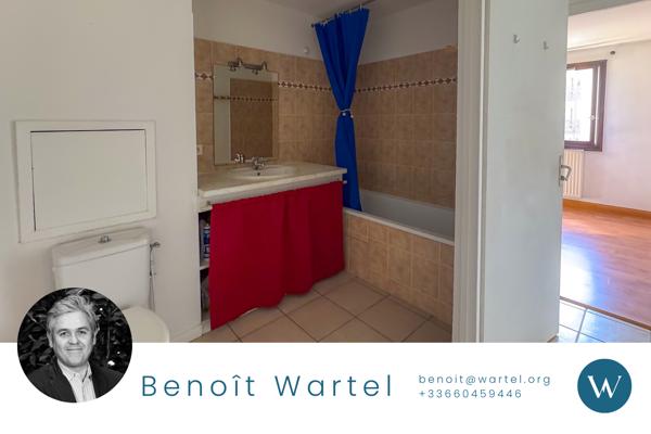 Appartement
         3 pièces
        - 55 m² 595 000 € *
