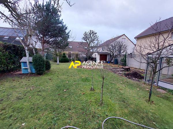 BEZONS _ Terrain 300 m2 212 000 € **  - Référence  4521