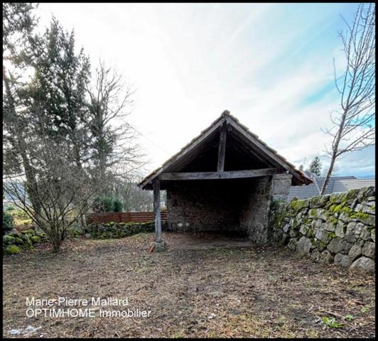 Maison de famille à rénover à Saint-Amand, à cinq minutes d'Aubusson