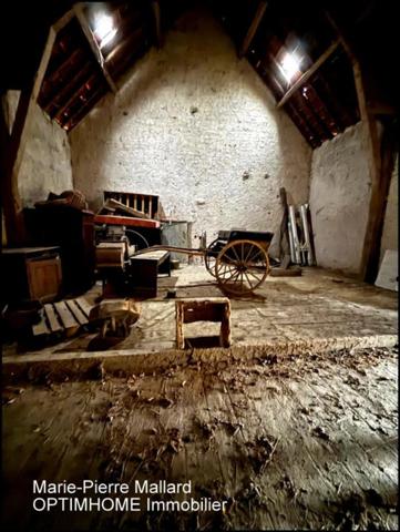 Maison de famille à rénover à Saint-Amand, à cinq minutes d'Aubusson