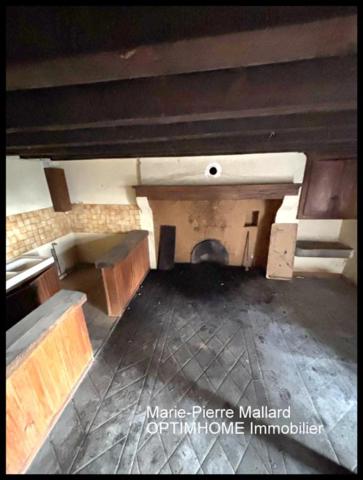 Maison de famille à rénover à Saint-Amand, à cinq minutes d'Aubusson