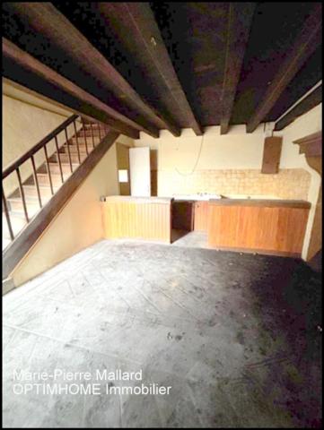 Maison de famille à rénover à Saint-Amand, à cinq minutes d'Aubusson