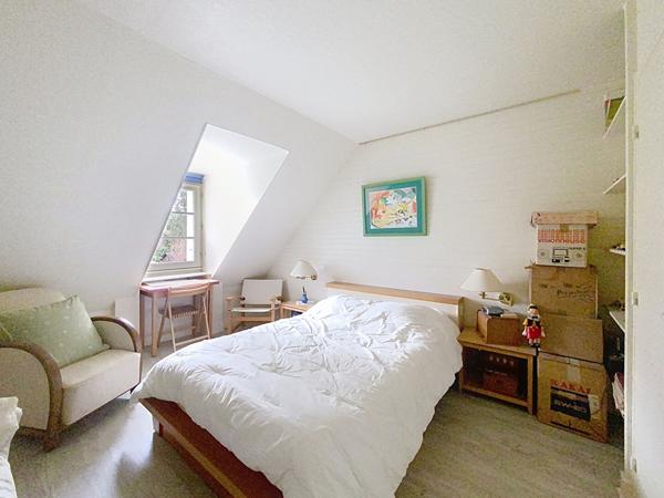 Belle maison traditionnelle à vendre à Amboise - 5 chambres, jardin de 1623 m²