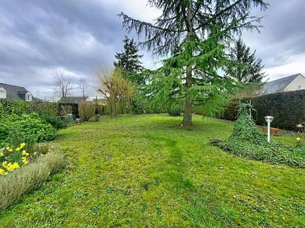Belle maison traditionnelle à vendre à Amboise - 5 chambres, jardin de 1623 m²
