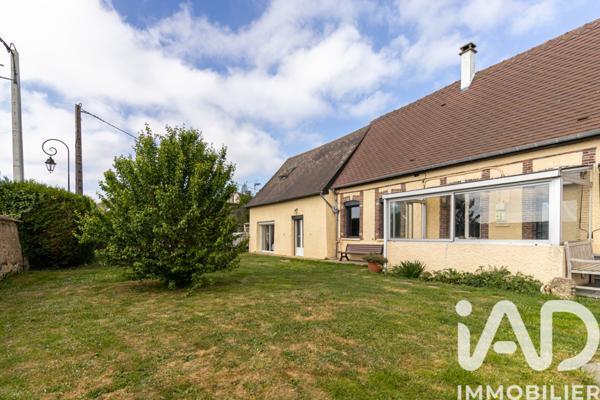 Location maison 5 pièces 102 m² Mousseaux-Neuville