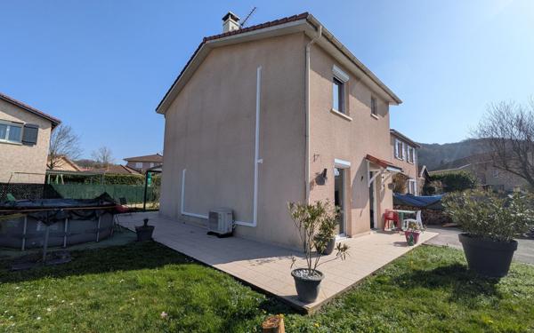 Maison à vendre    4 pièces •  Bourgoin-Jallieu