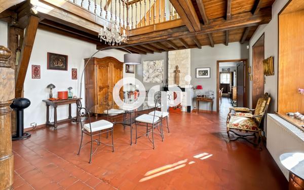 Maison à vendre    8 pièces • 230 m2 Arras