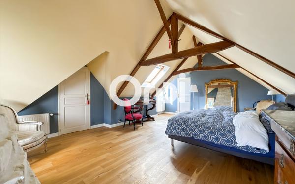 Maison à vendre    8 pièces • 230 m2 Arras