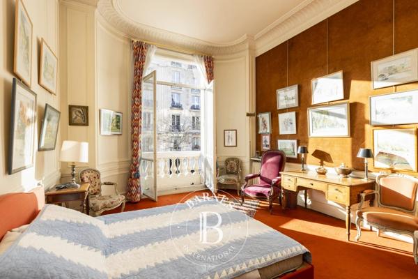 Paris 7ème, Appartement 4 Chambres -  264 m² à vendre