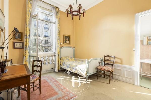 Paris 7ème, Appartement 4 Chambres -  264 m² à vendre
