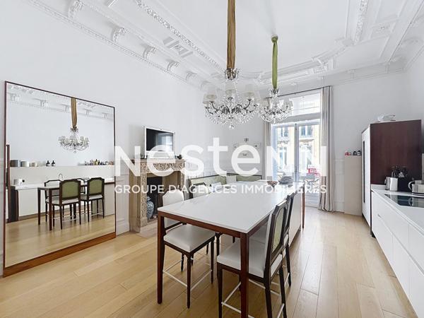 Exclusivité - Paris 8ème - Parc Monceau - Immeuble de grand standing - Appartement 5 pièces d'environ 250 m2 - Cave - Parking en sus