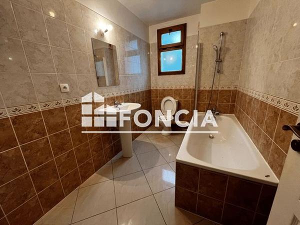 Location Appartement 2 pièces 51.19 m² - 19/21 RUE DE MOULIGNON Messy 77410