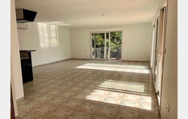 Vente Maison RDC + dépendance Sigean   