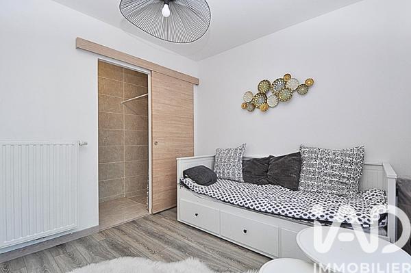 Maison à vendre 6 pièces 141 m² Saint-Maurice-Montcouronne