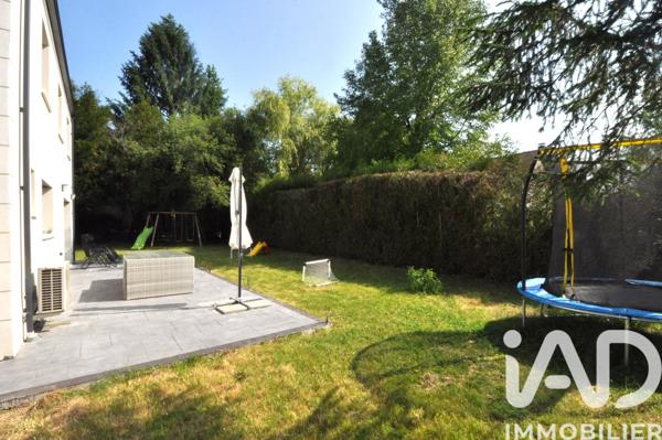 Maison à vendre 6 pièces 141 m² Saint-Maurice-Montcouronne
