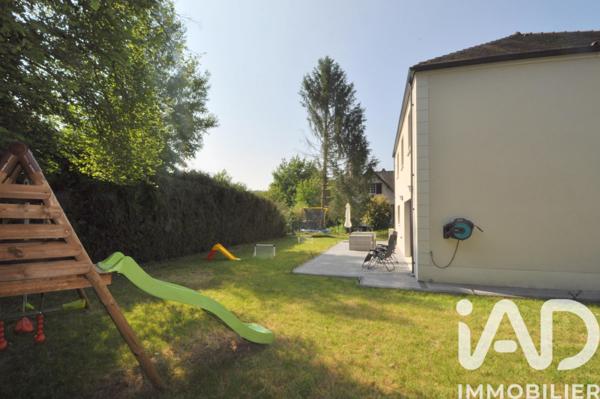 Maison à vendre 6 pièces 141 m² Saint-Maurice-Montcouronne