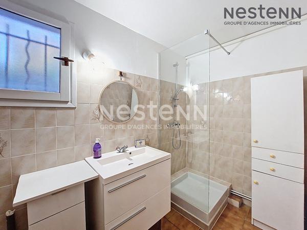 3 Maisons indépendantes au coeur d'un grand terrain verdoyant à Sommières