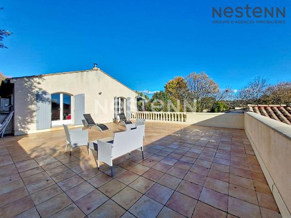 3 Maisons indépendantes au coeur d'un grand terrain verdoyant à Sommières