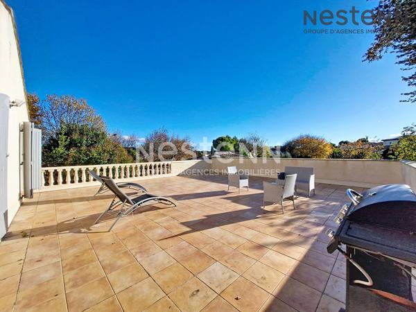 3 Maisons indépendantes au coeur d'un grand terrain verdoyant à Sommières