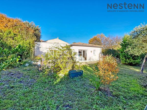 3 Maisons indépendantes au coeur d'un grand terrain verdoyant à Sommières