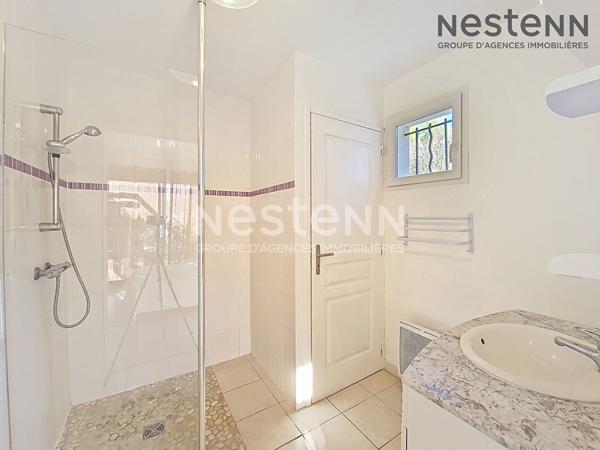 3 Maisons indépendantes au coeur d'un grand terrain verdoyant à Sommières